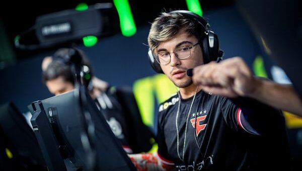 Twistzz Confirms frozen Is Central to the FaZe Rebuild