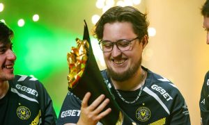 ZywOo Claims 32nd MVP at BLAST Rivals, Admits He Didn’t Deserve It